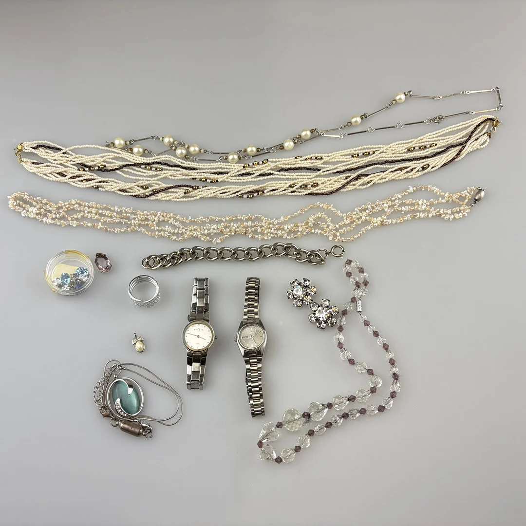 Konvolut Schmuck und Uhren, 13-teilig. — Jewellery — Auktionshaus Blank
