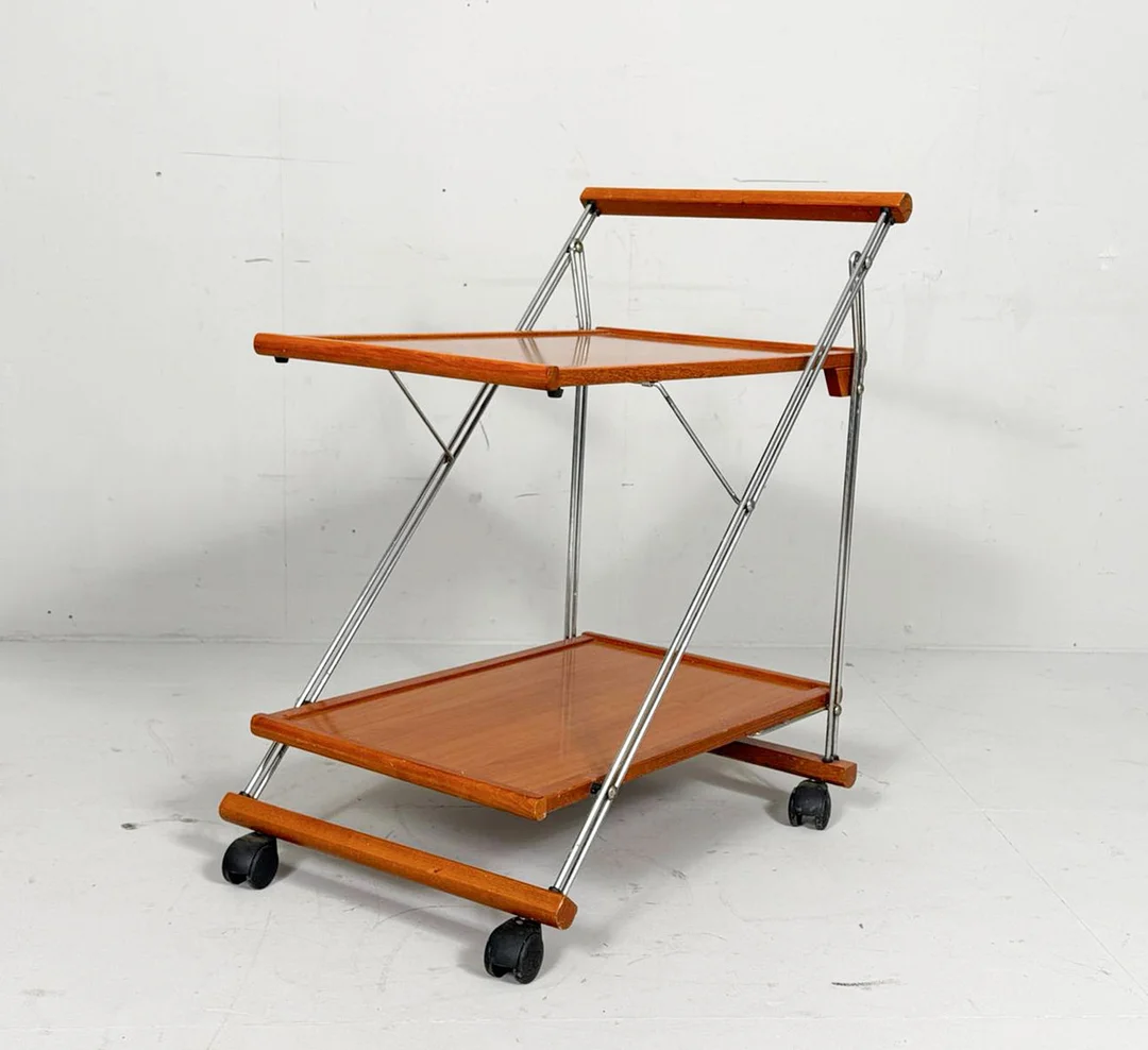 Mid Century Barwagen Teakholz, Deutschland, 1970er Jahre. — Tables — Stockholms Auktionsverk Düsseldorf/Neuss