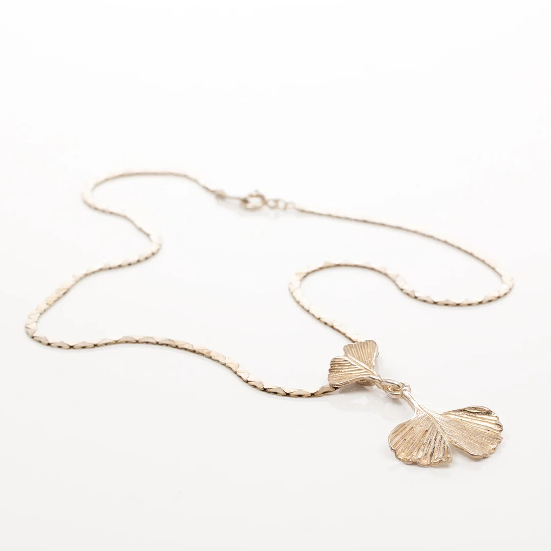 MICHAEL MICHAUD FINE Gingko, Collier, "King Olive", Sterlingsilver. — Necklace — Garpenhus Auktioner