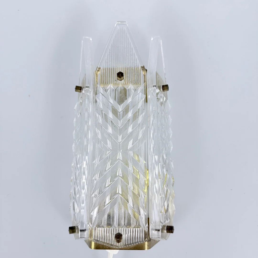 VÄGGLAMPA, glas, mässing, 1900-tal. — Wall Lights — Auktionshuset STO Bohuslän