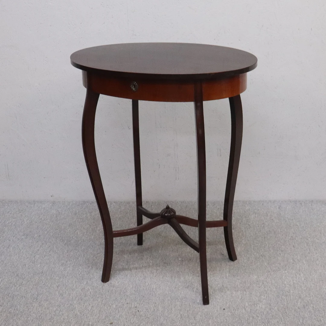 SYBORD, betsat trä, 1900-tal. — Tables — Markus Auktioner