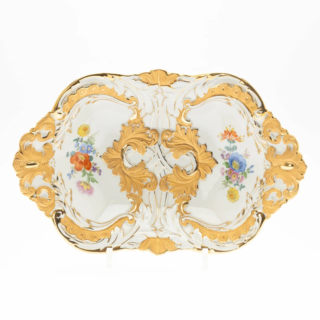 MEISSEN. Prunkschale mit Blumenmalerei, nach 1945. — European — Stockholms Auktionsverk Hamburg