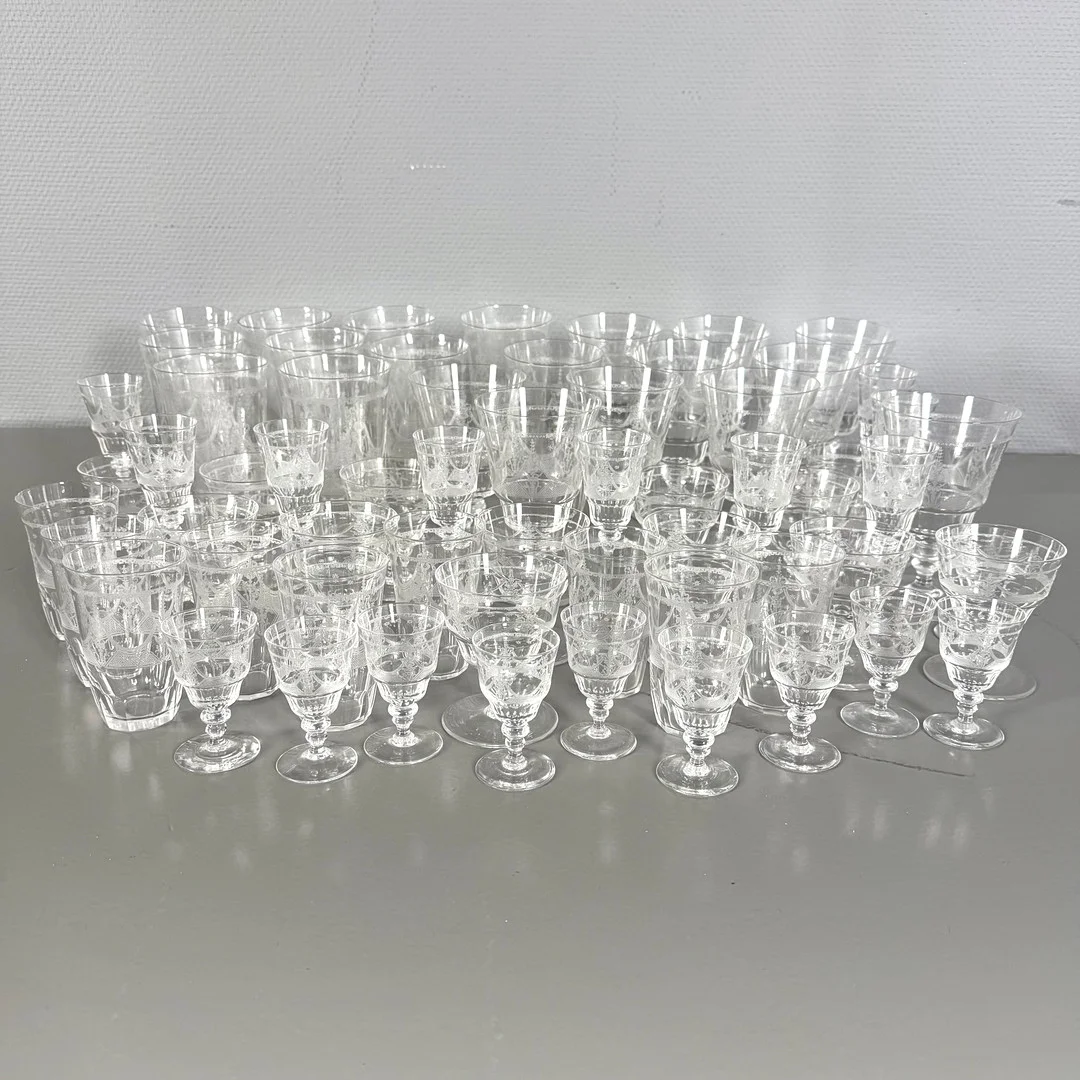 EDVIN OLLERS. Glasservisdelar, 61 dlr, "Tip-Top", Elme glasbruk, 1900-talets första hälft. — Utility glass — Skandia Auktion