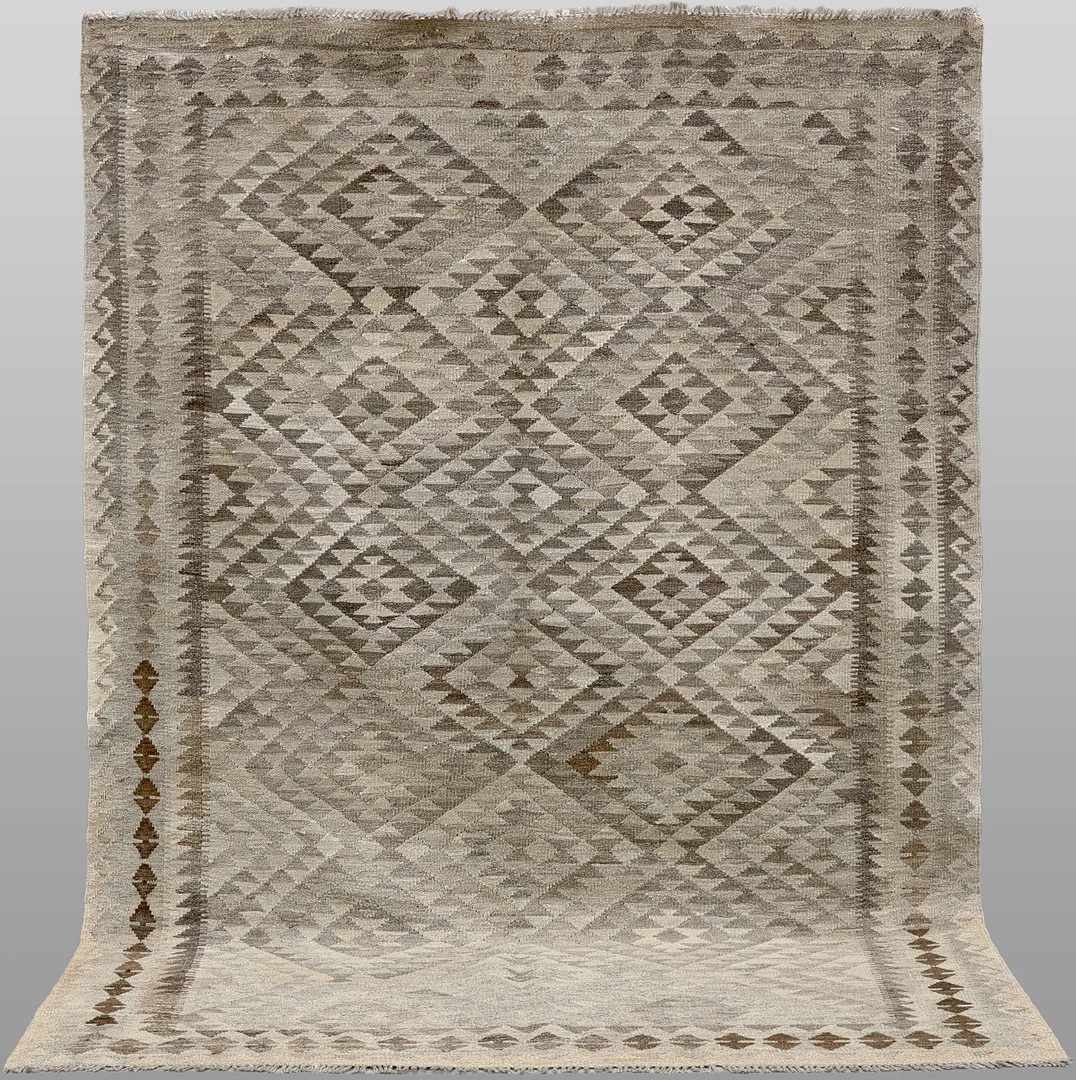 ORIENTMATTA. Kelim naturfärgad, 242 x 164 cm. — Oriental Carpets & Textiles — Gomér & Andersson Linköping
