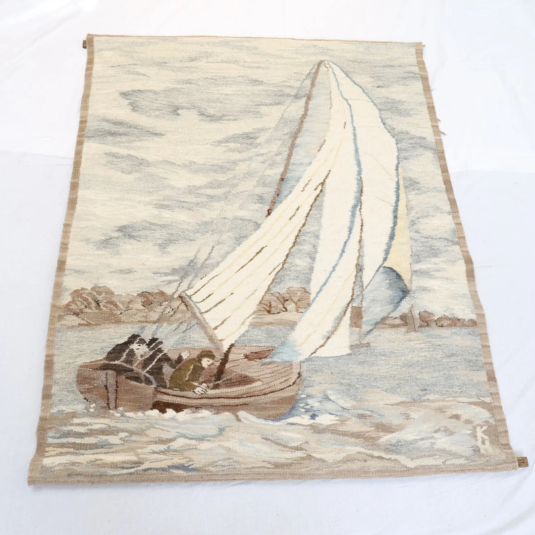 OIDENTIFIERAD KONSTNÄR. VÄVD BONAD, Polen, 1900-talets andra hälft. — Textiles — Falun Auktionsbyrå