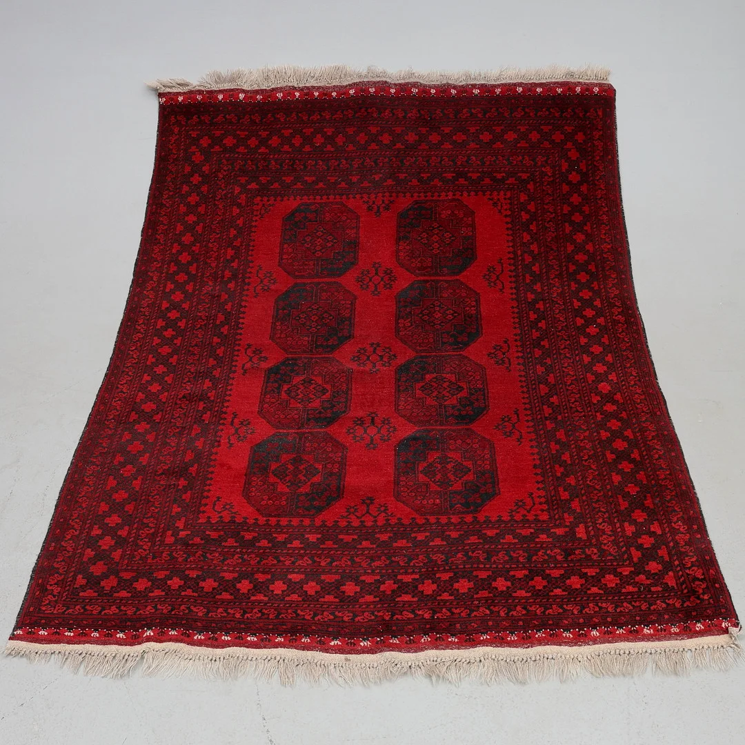 MATTA. Afgan, ca 217 x 162cm. — Oriental Carpets & Textiles — Gomér & Andersson Jönköping