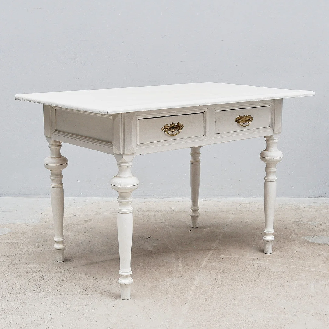 BORD, nyrenässans. — Tables — Metropol Auktioner