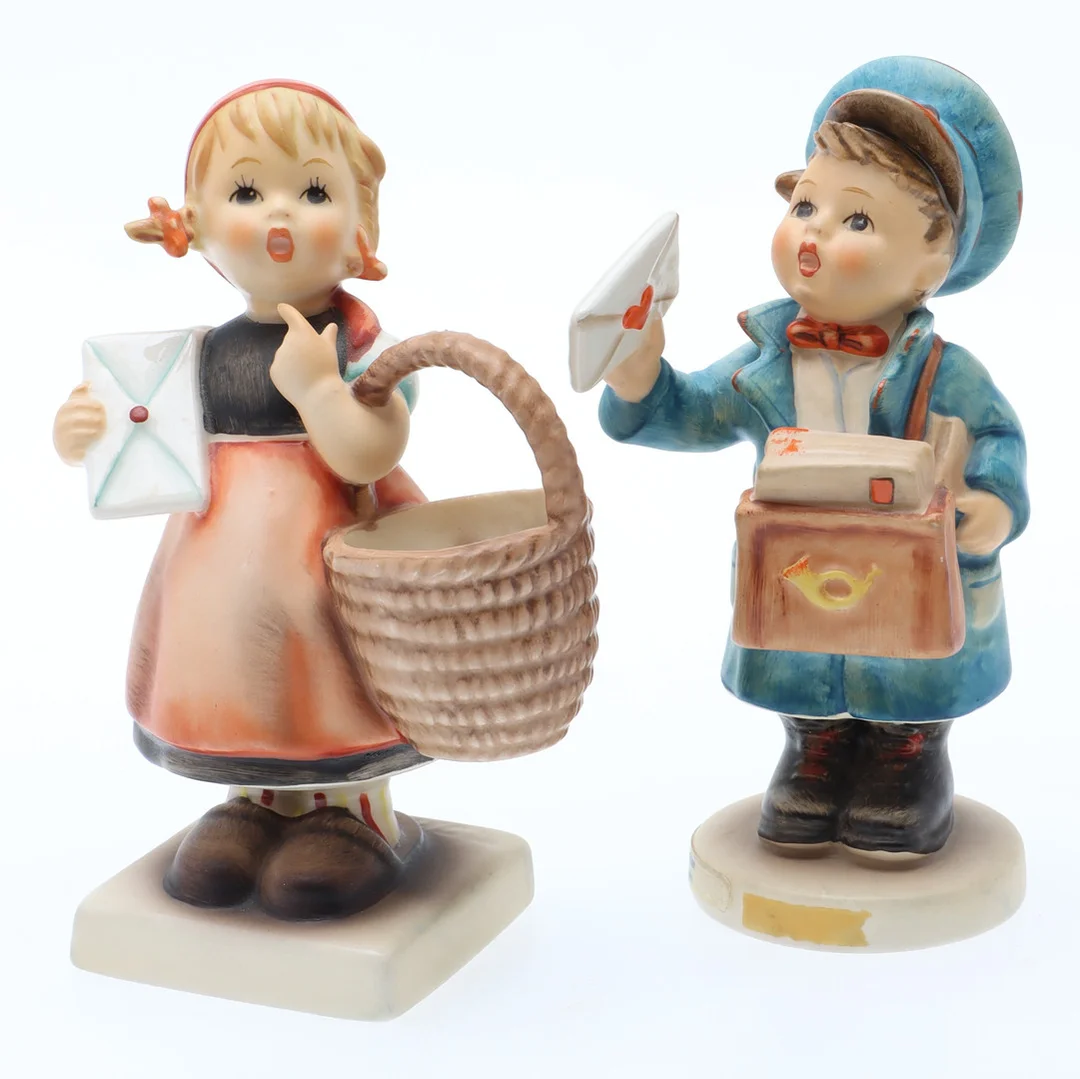MARIA INNOCENTIA HUMMEL. Figuriner, ett par, etikettmärkta, Goebel, Tyskland, 1979. — European — Ekenbergs Auktioner