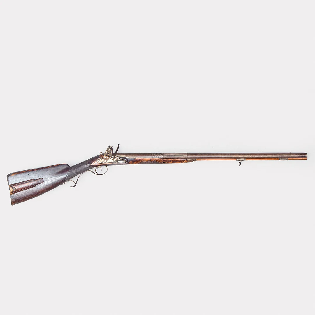 FLINTLÅSGEVÄR. Sk. dubbelstudsare, Sverige, 1700-tal. — Guns & Rifles — Uppsala Auktionskammare