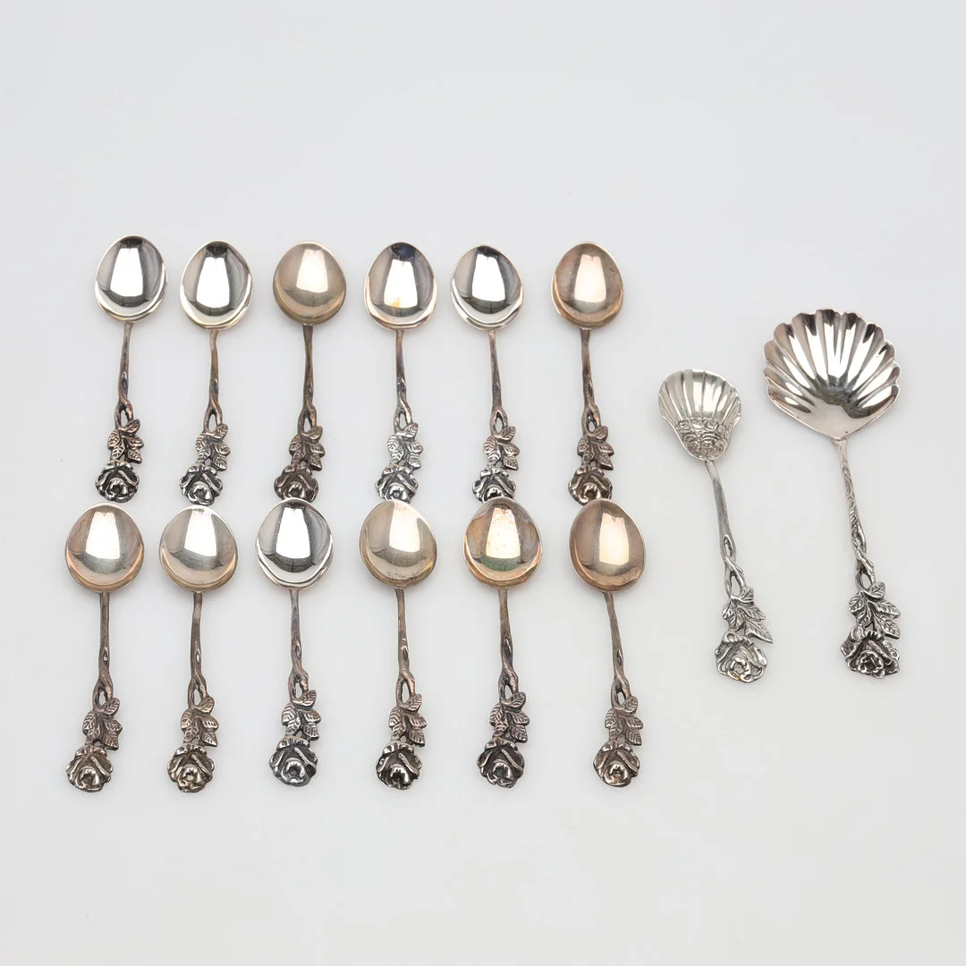 BESTICK, 14 delar, silver, vikt ca 120 gram. — Silver — Borås Auktionshall