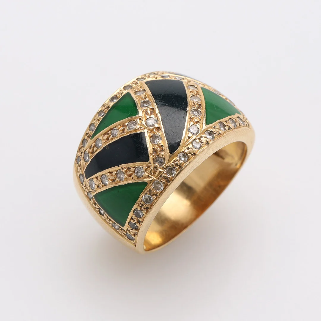 RING, 18K GULD, EMALJ & SMÅ DIAMANTER, FRANKRIKE, TOTALT 11,2 GRAM. — Rings — Crafoord Auktioner Lund