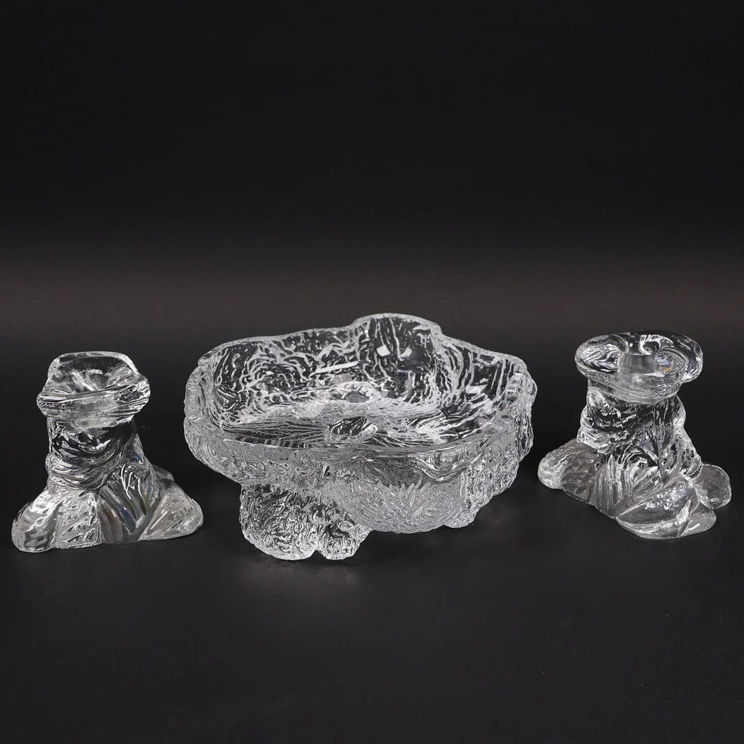 EUGEN MONTELIN. SKÅL & LJUSSTAKAR, glas, 3 delar. — Utility glass — Markus Auktioner