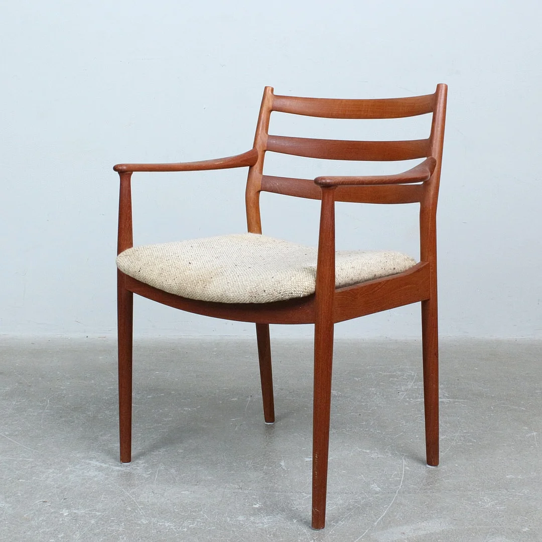 ARNE VODDER. für France & Søn, Armlehnstuhl, Teak, Stoff, 1970er. — Armchairs & Chairs — Stockholms Auktionsverk Düsseldorf/Neuss