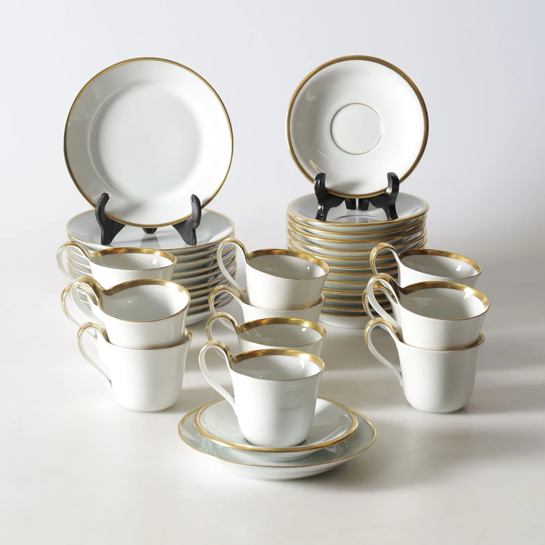 SIGVARD BERNADOTTE. Kaffeservis, 24 delar, porslin, Bing & Grøndahl, Danmark. — Tableware — Gomér & Andersson Nyköping