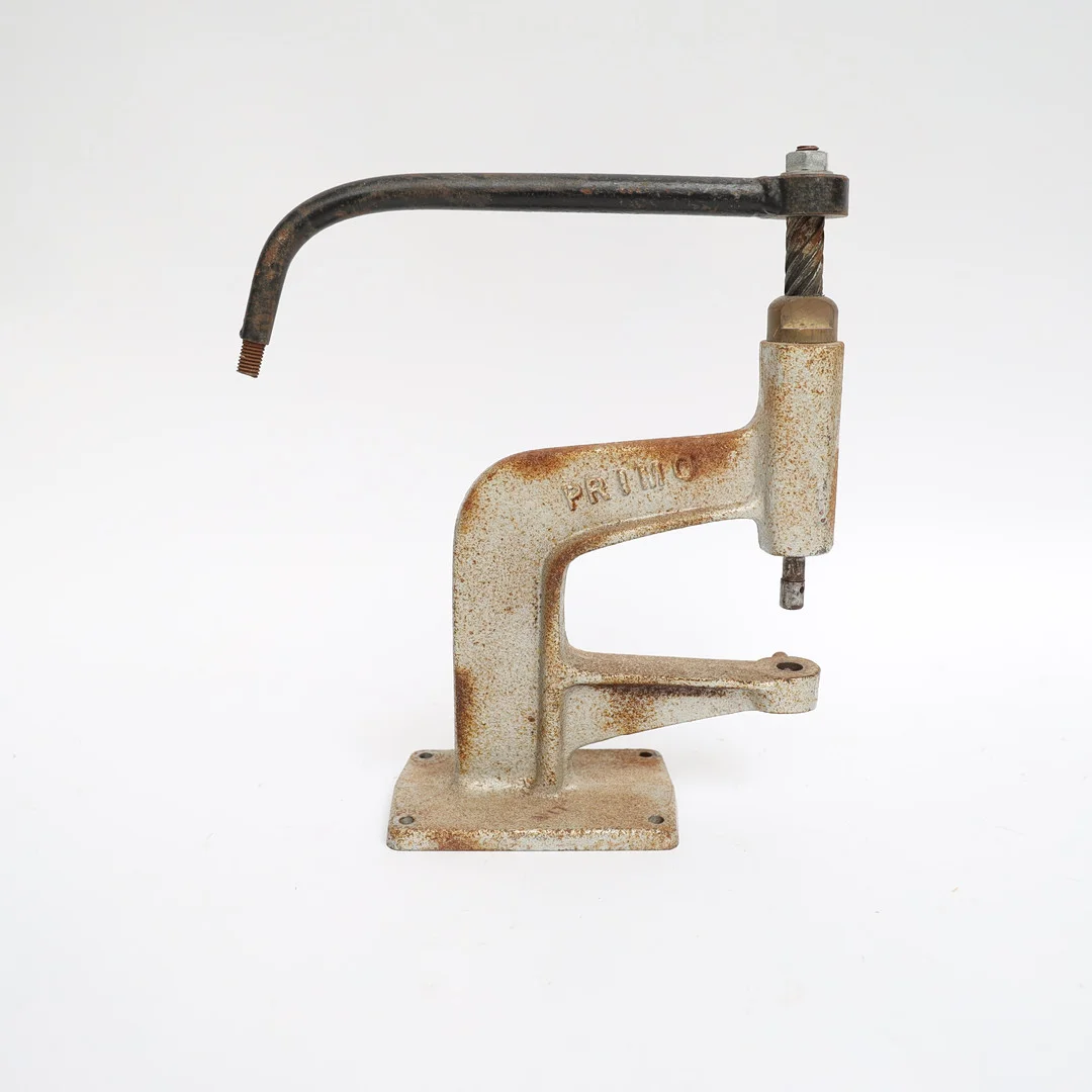 SPINDELPRESS/ NITPRESS Primo, järn. — Modern Tools — Falun Auktionsbyrå