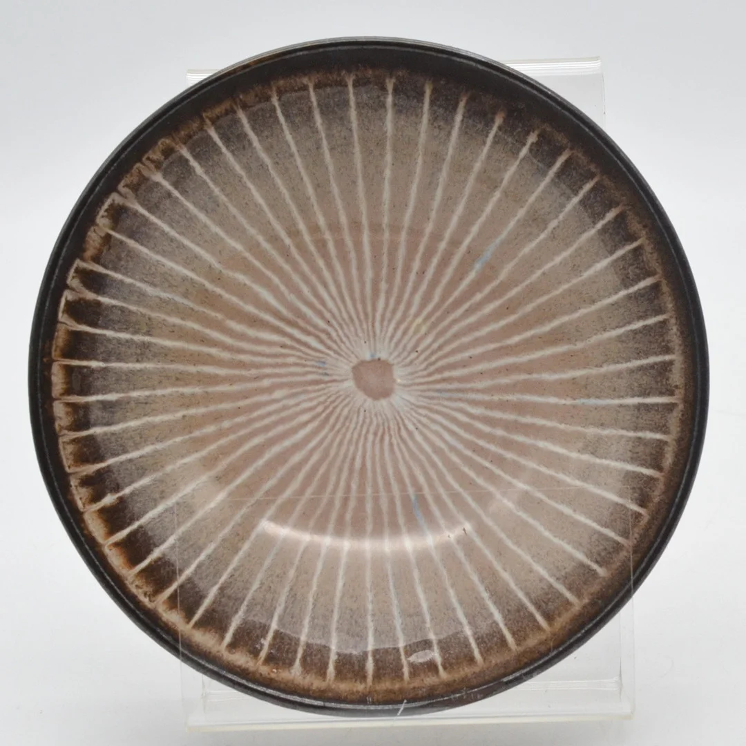 MONIKA MÄTZEL (1917-2010). STUDIOSCHALE, GESTREIFT, KERAMIK, UM 1960, MIT STUDIOSTEMPEL. — European — Kunst- und Auktionshaus Kleinhenz