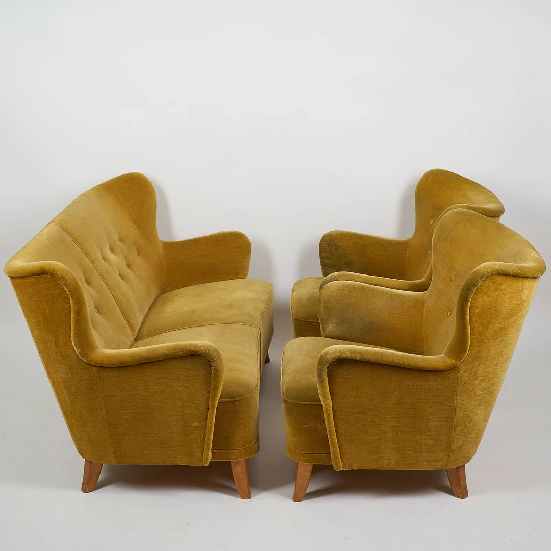 ILMARI LAPPALAINEN. Soffa och två fåtöljer, "Laila" Asko 1950-tal. — Sofas & Seatings — Stockholms Auktionsverk Helsinki