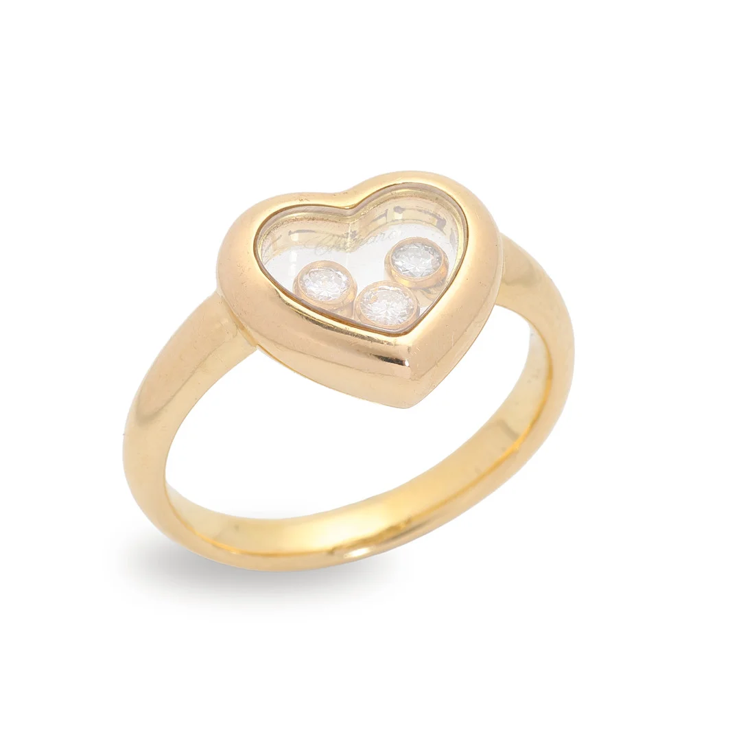 CHOPARD. ‘Happy Diamonds Icons Heart’ ring med tre diamanter af 18k guld. str 51. — Necklace — Palsgaard Kunstauktioner