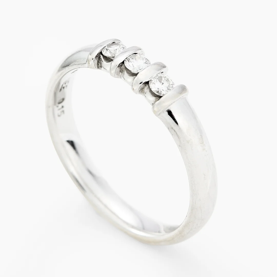 Ring med diamanter — Ring med diamanter — Smykker/Smykker — Blomqvist