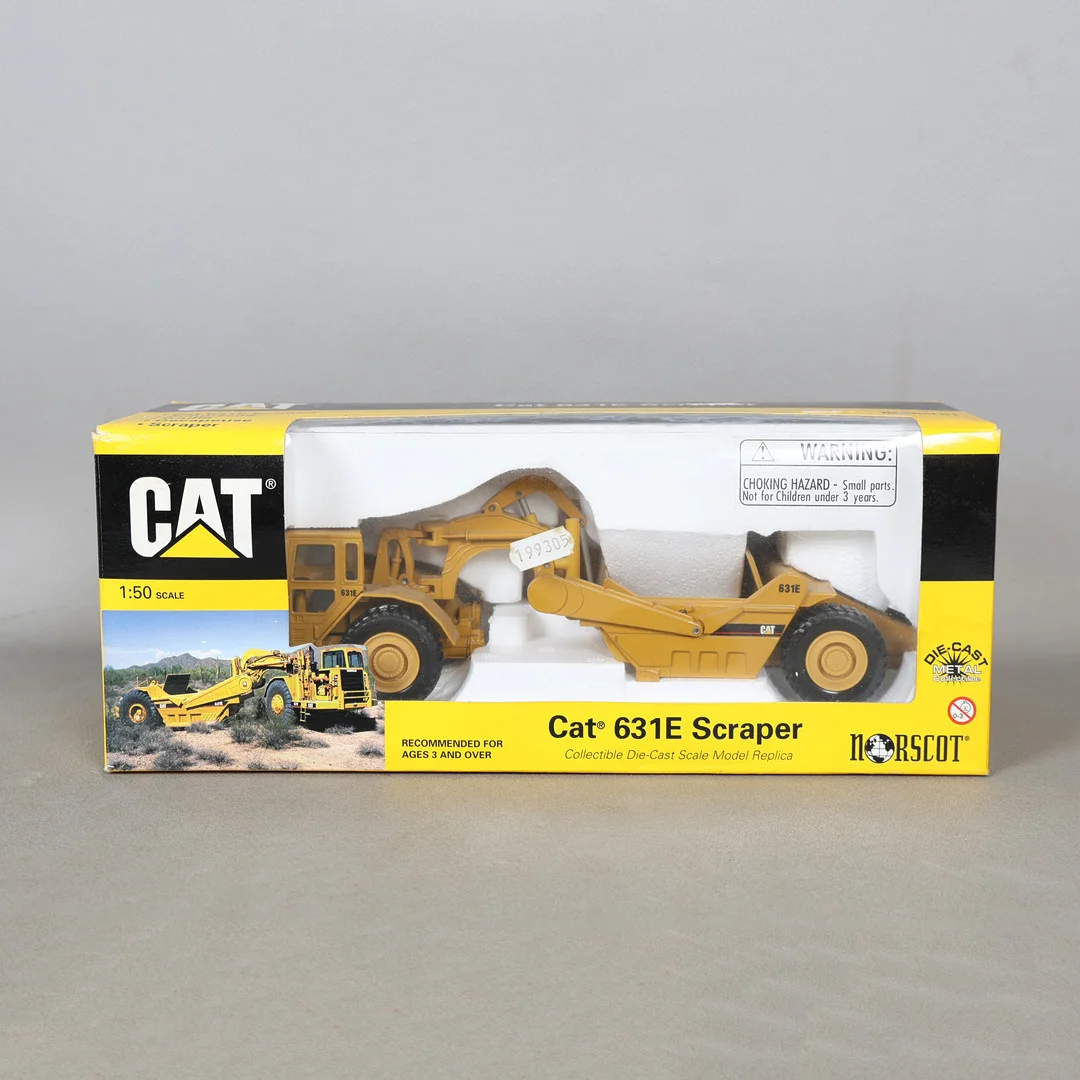 A NORSCOT DIE CAST CAT 631E SCRAPER. — Model cars — Bishop & Miller