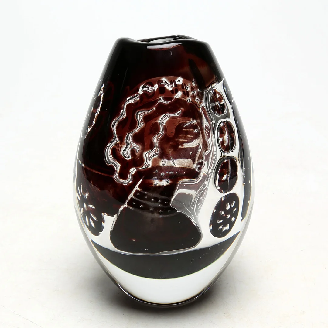 EDVIN ÖHRSTRÖM. VAS, Ariel, Orrefors, Flickan och duvan, komplett signerad, 1967. — Art glass — Kalmar Auktionsverk