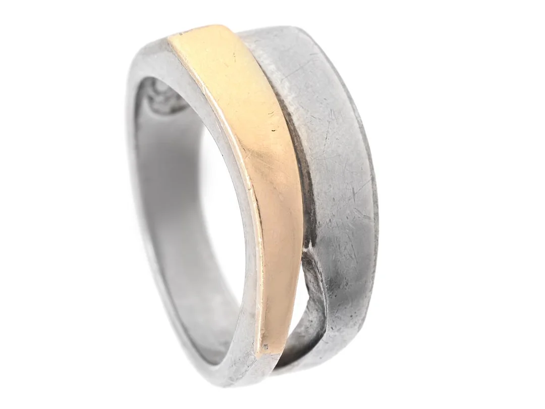RING, sterlingsilver, delvis förgylld, stl 17,5 mm, vikt ca 6,6 g. — Smycken/Ring — Kaplans