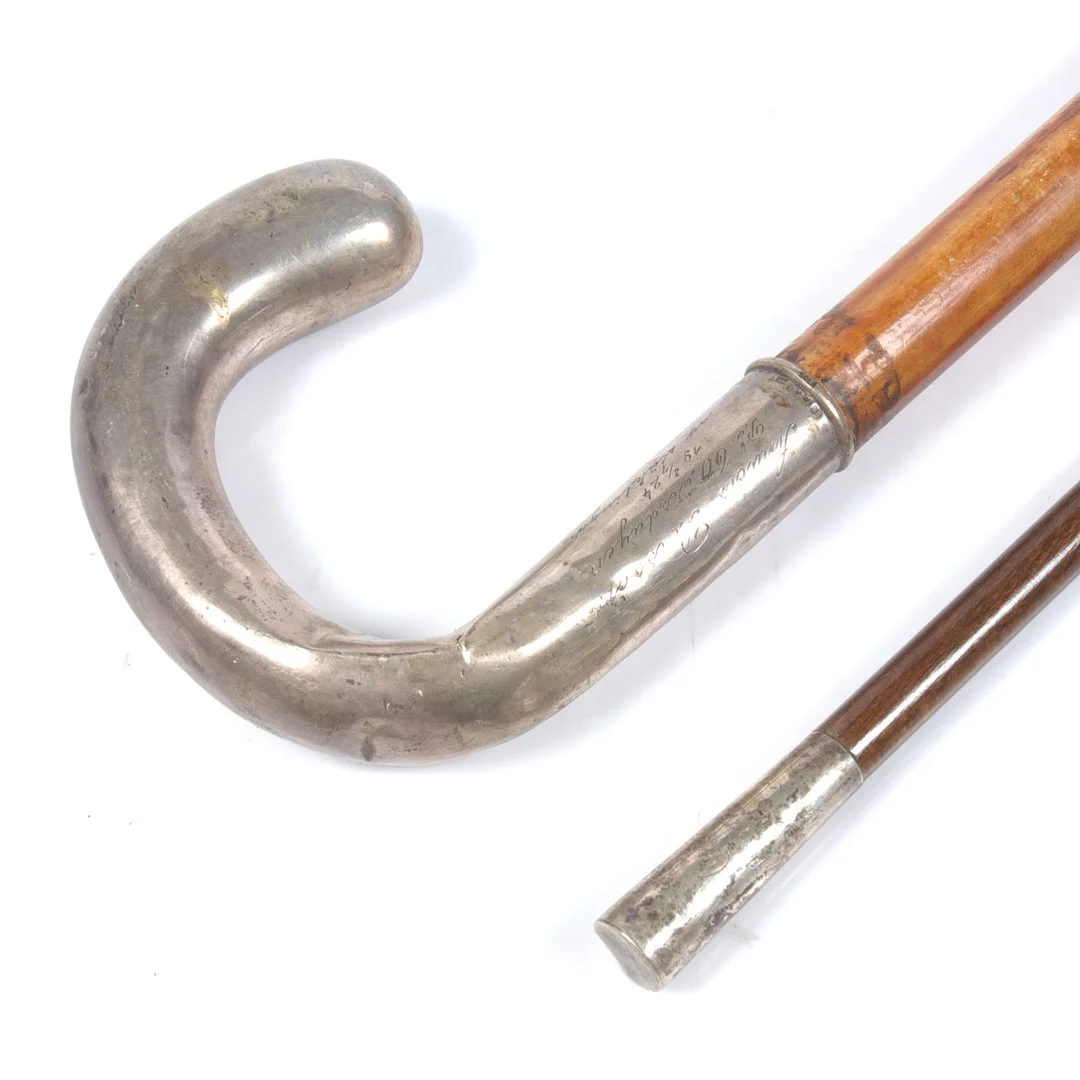 KÄPPAR, 2 st, kryckor i silver, 1900-tal. — Silver — Stadsauktion Sundsvall