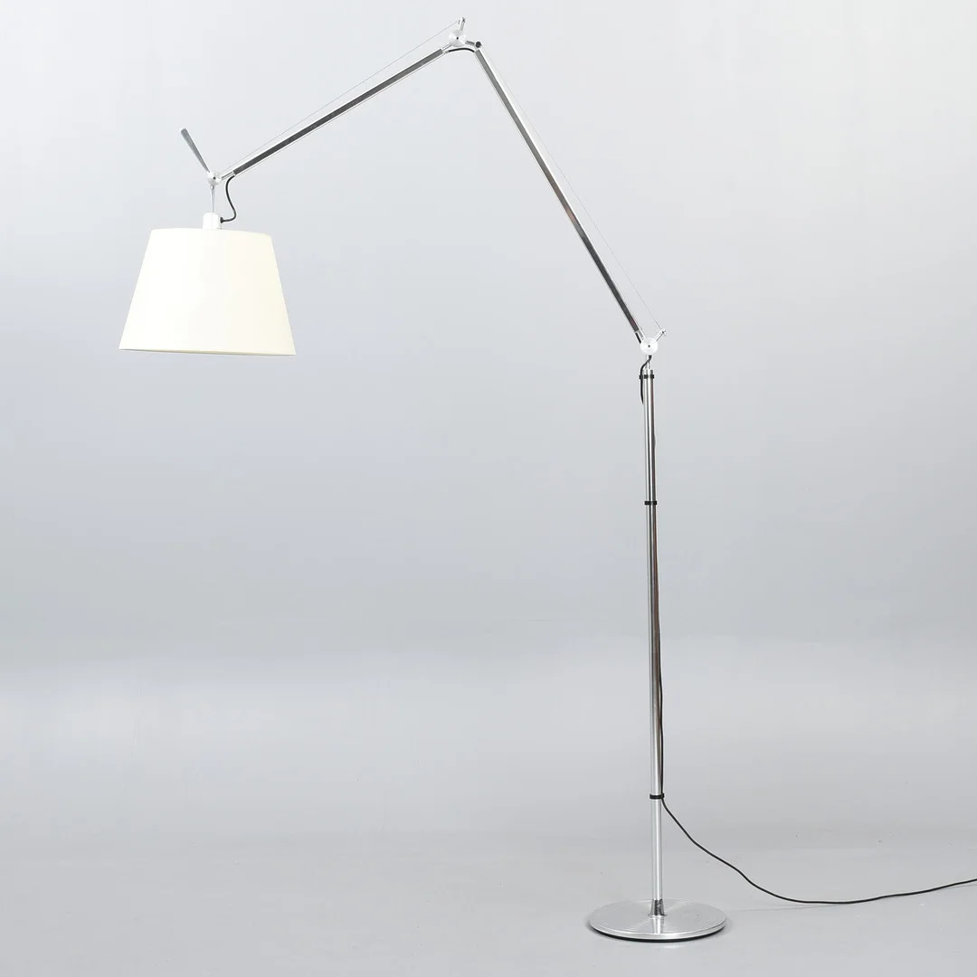 MICHELE DE LUCCHI & GIANCARLO FASSINA. gulvlampe, "Tolomeo Mega", Artemide, Milano, forkromet metal. — Floor lights — Sørensen Auktioner