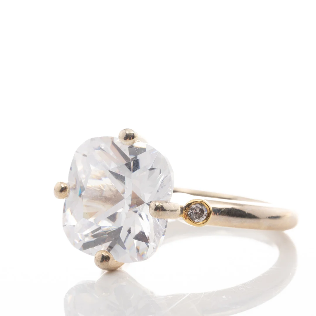 RING, Sterlingsilver, Cubic zirkoner. — Rings — Garpenhus Auktioner