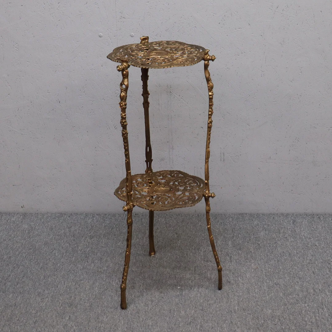 BLOMBORD / PIEDESTAL, bronserad metall, 1900-tal. — Other metals — Markus Auktioner