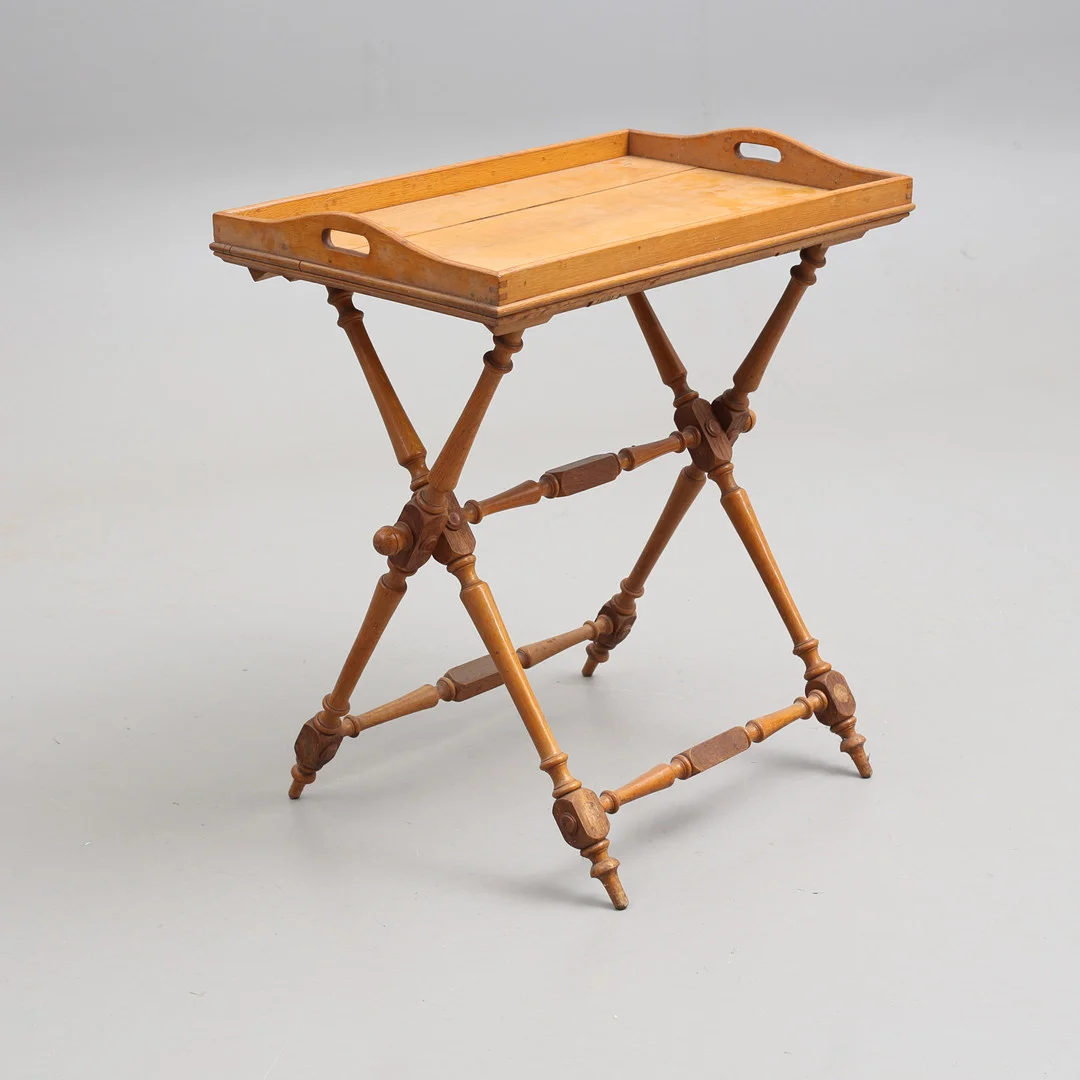 BRICKBORD, nyrenässans, 1800/1900-tal. — Tables — Auktionshuset Thelin & Johansson