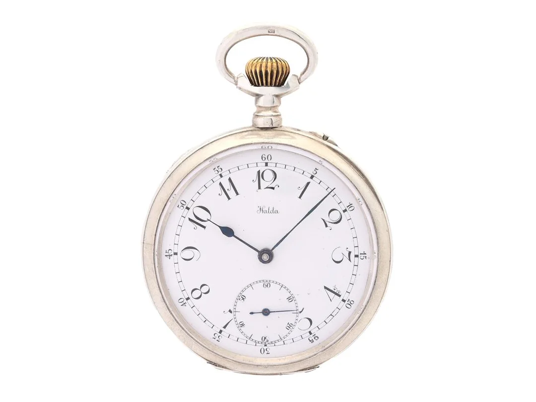 HALDA, fickur, 50 mm, Cal Z, Serie nr. 3875, silver, ankargång, bcuklor, ca 1897. — Klockor/Halda Fickurfabrik — Kaplans