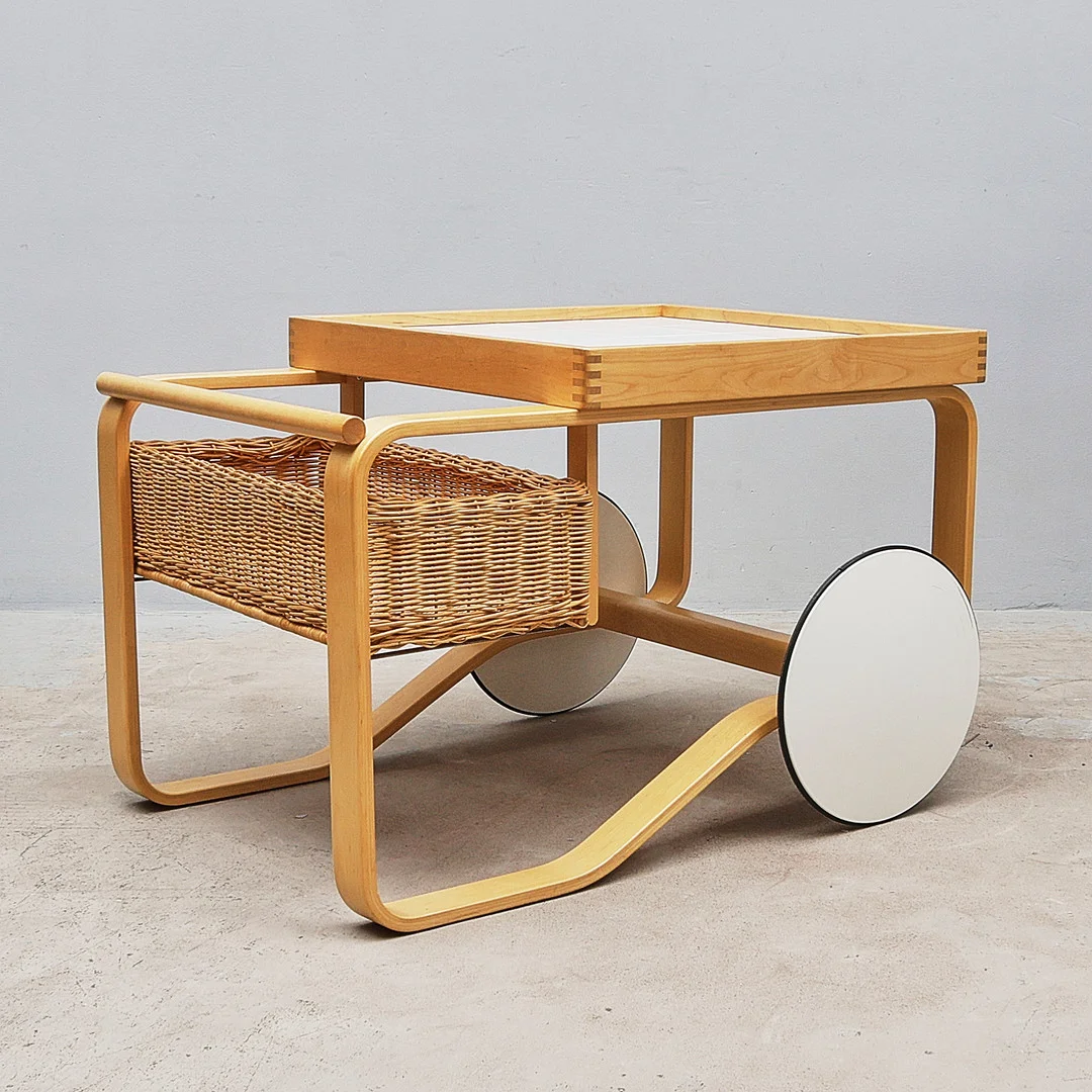 ALVAR AALTO. Serveringsvagn, Artek, modell 901. — Other — Metropol Auktioner
