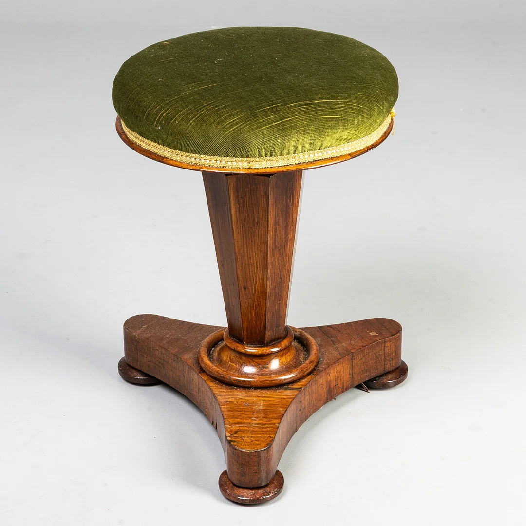 A VICTORIAN ADJUSTABLE MUSIC STOOL. — Sofas & Seatings — Griffin’s Auctioneers