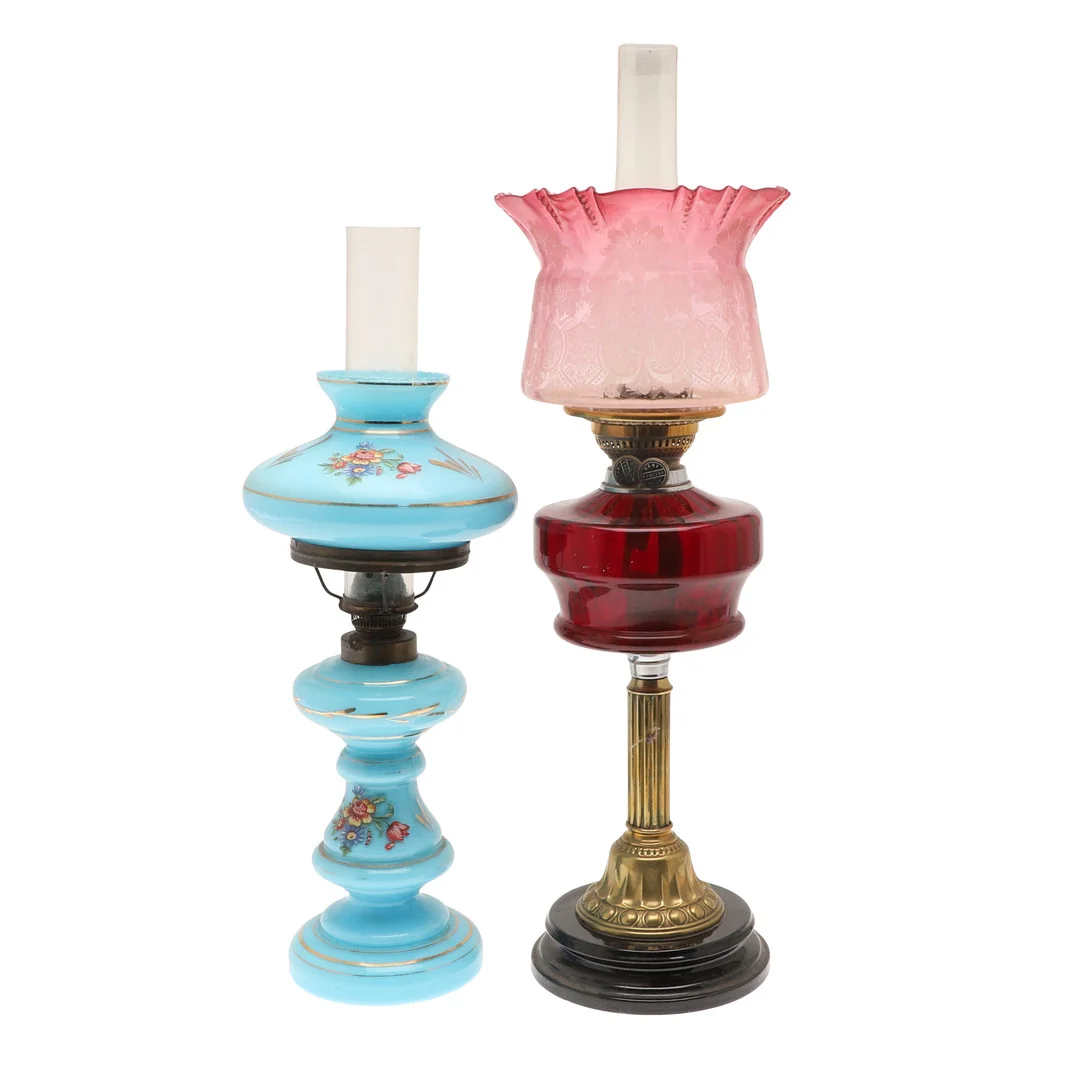 TWO VICTORIAN OIL LAMPS. — Other lighting — Lawrences Auctioneers