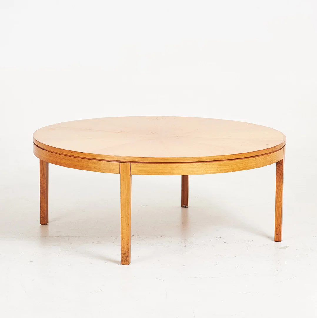 SOFFBORD, runt, trä, 1900-talets senare hälft. — Coffee Tables — Stockholms Auktionsverk Sickla
