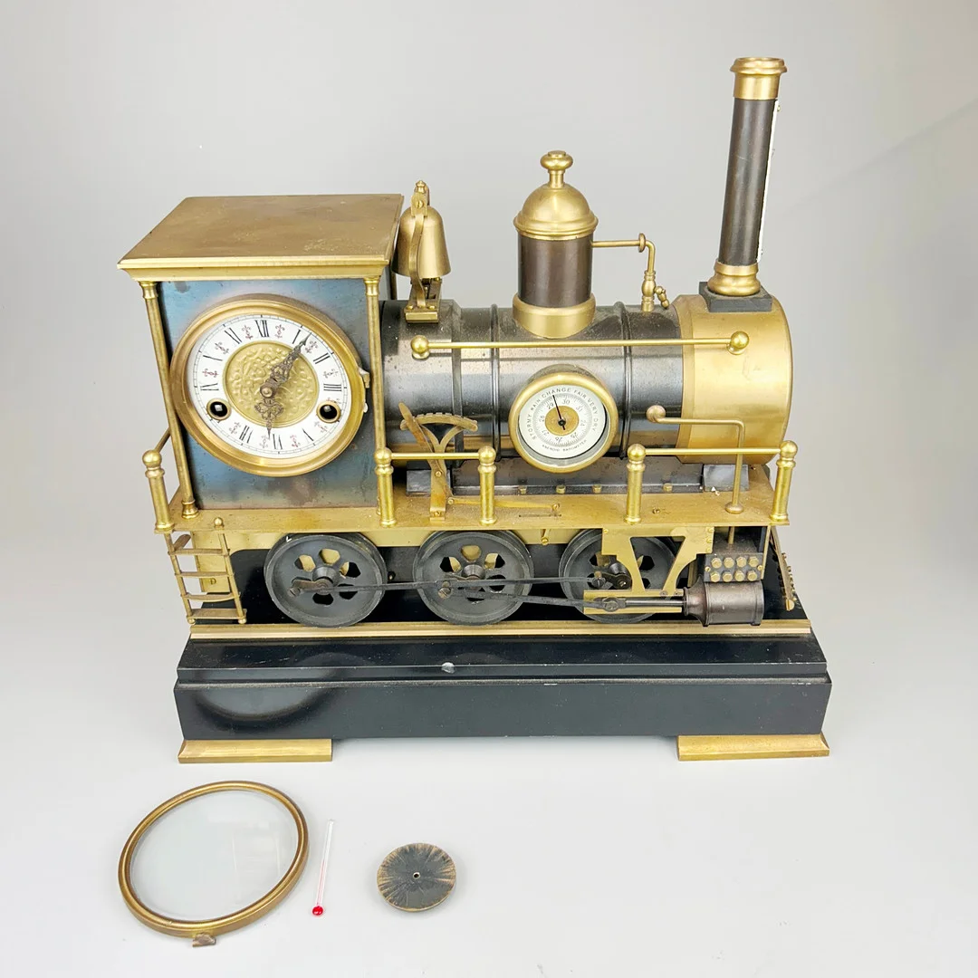BRONZE STEAM TRAIN CLOCK. — Other clocks — Chalkwell Auctions