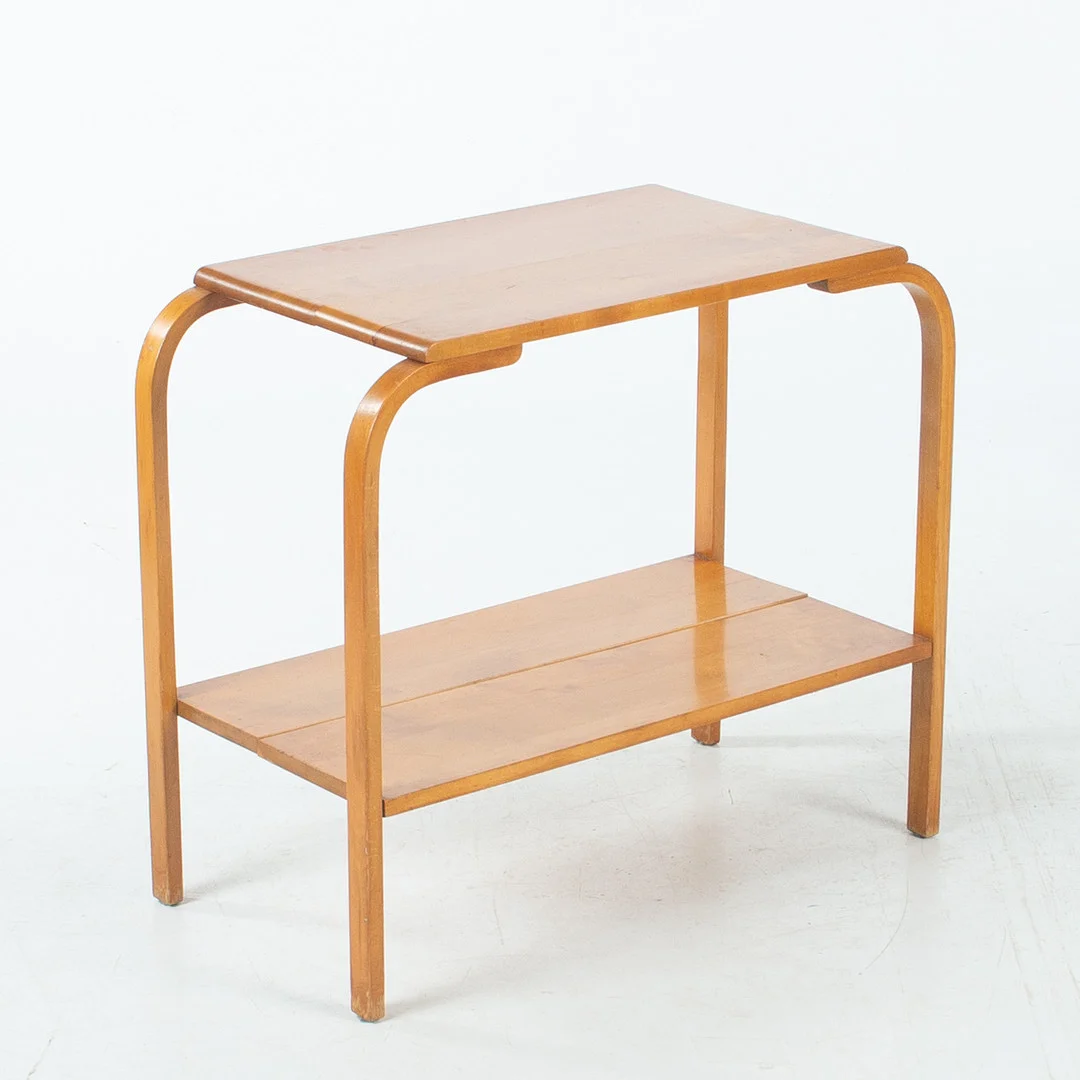 SIDOBORD, björk, funkis, 1930/40-tal. — Tables — Laholms Auktionskammare