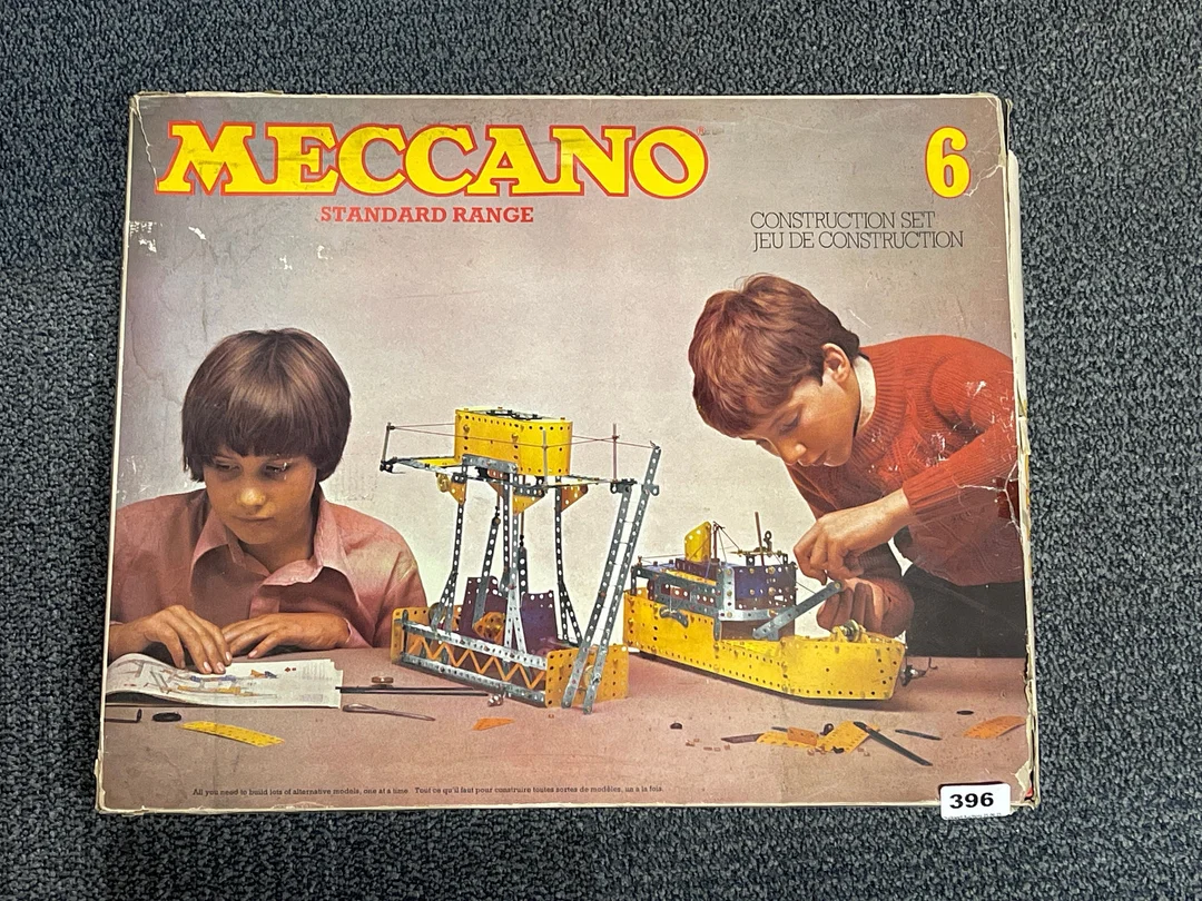 VINTAGE MECCANO MODEL KIT. — Other toys — Chalkwell Auctions