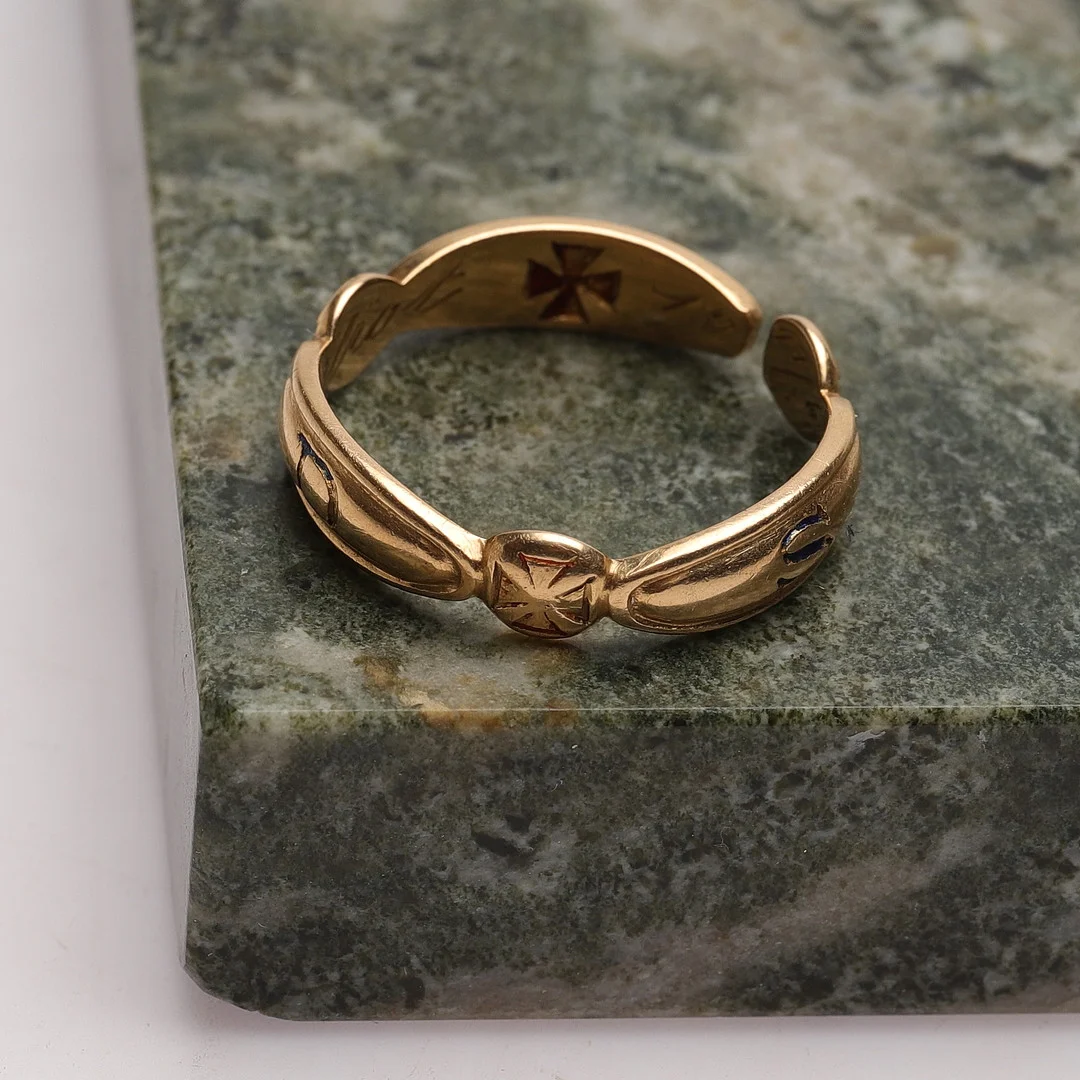RING, 18k guld, Dahlgren & Co Ab, 1961, totalvikt ca 7,78g. — Rings — Gomér & Andersson Norrköping