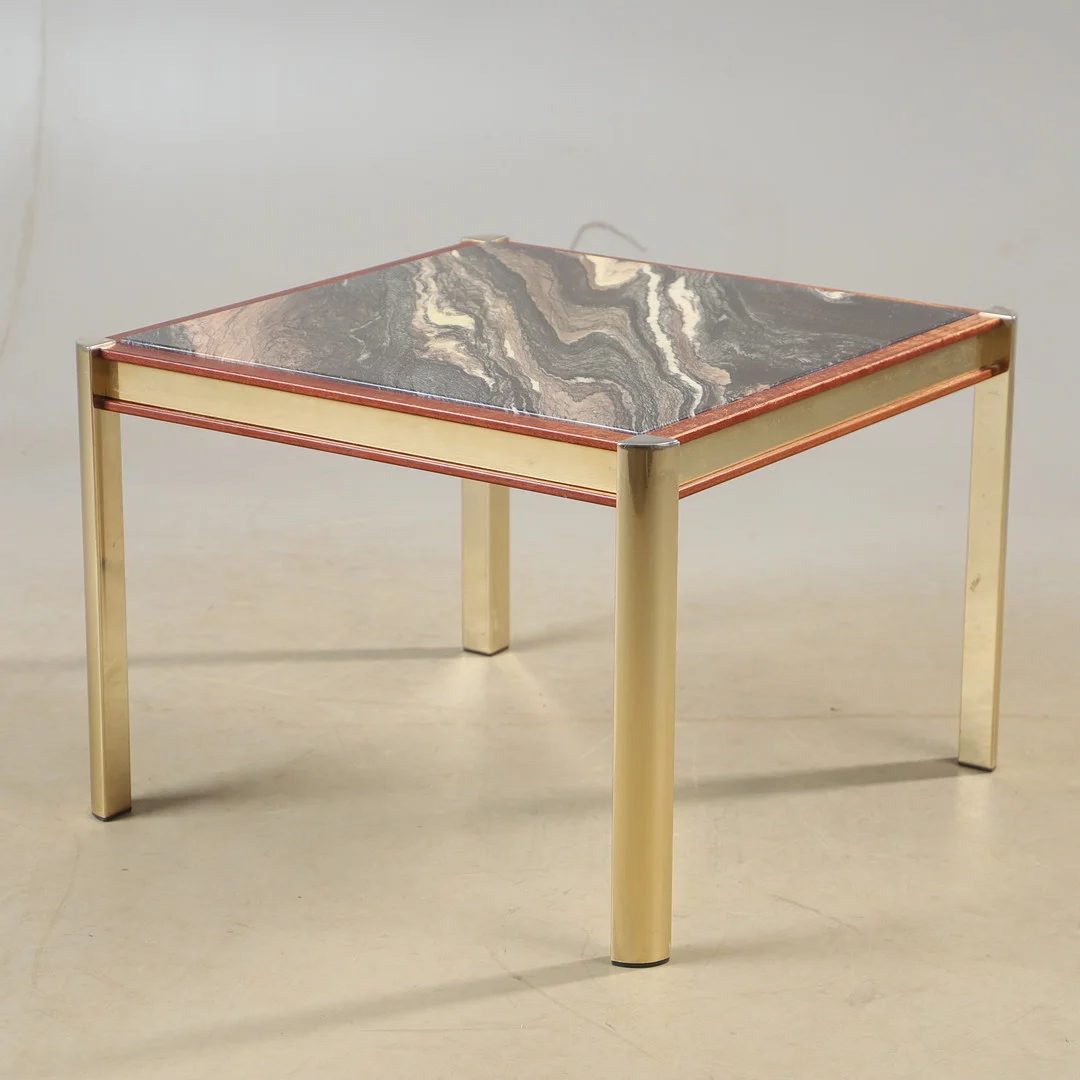 BORD, metall, trä och sten, 1900-talets andra hälft. — Tables — Helsingborgs Auktionskammare