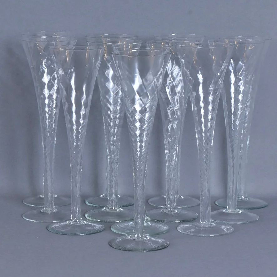 CHAMPAGNEGLAS, 12 st. — Tableware — Halmstads Auktionskammare
