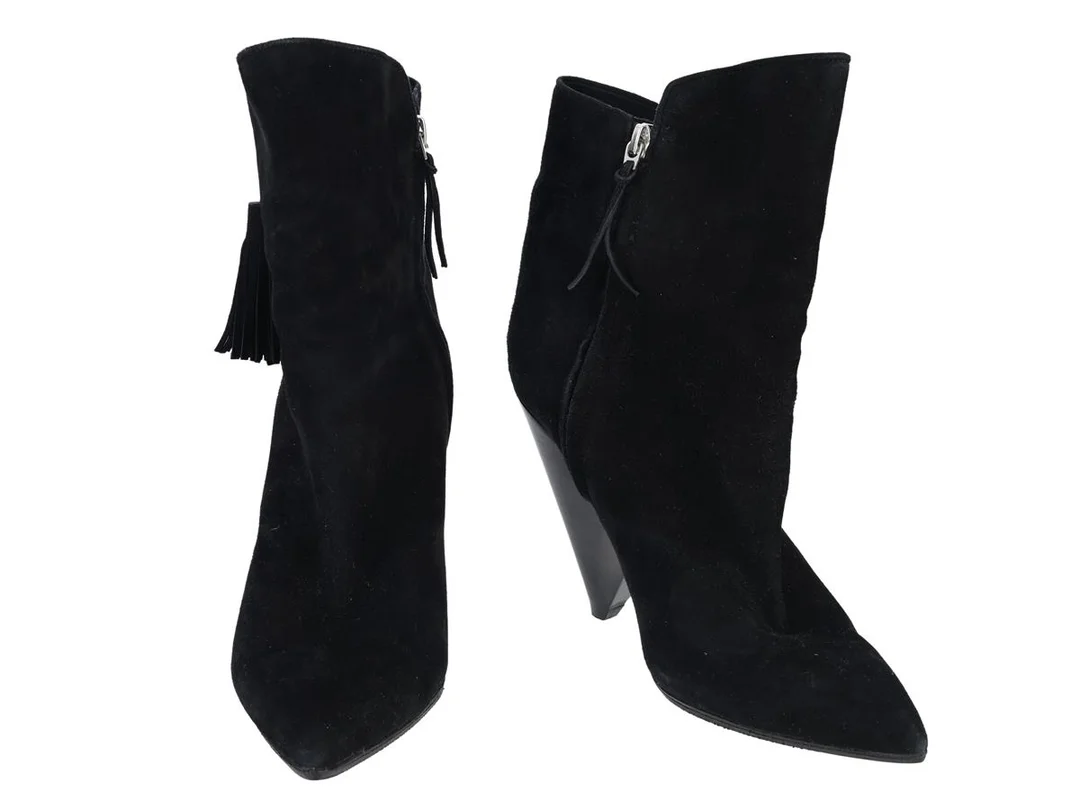 SKOR, ISABEL MARANT, svart mocka, klack 10,5 cm, stl 41, bruksslitage. — Kläder/Stövlar — Kaplans