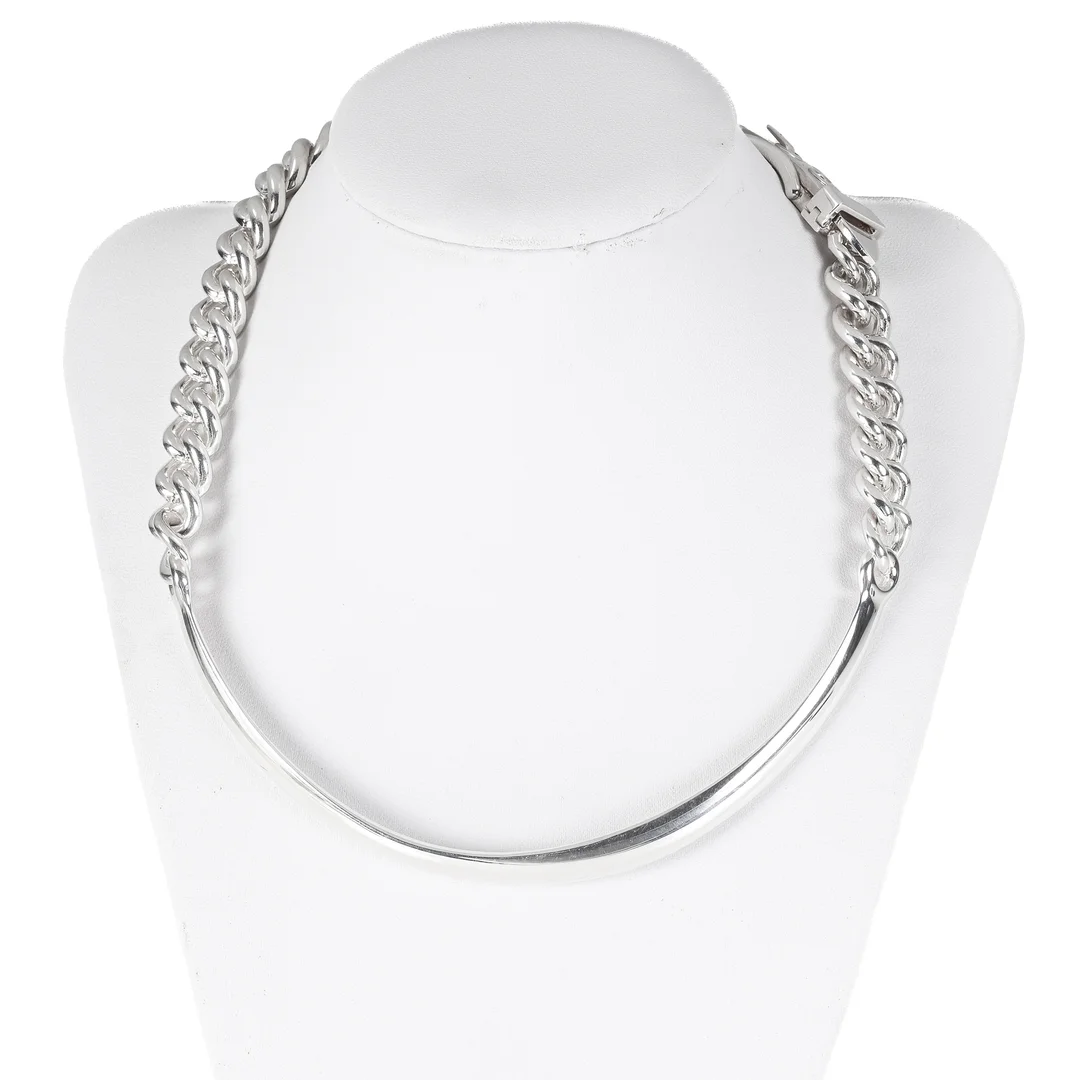 Hermés: A 'Boucle Sellier Inflexible' necklace of sterling silver. — Jewellery/Necklaces, pendants — Lauritz