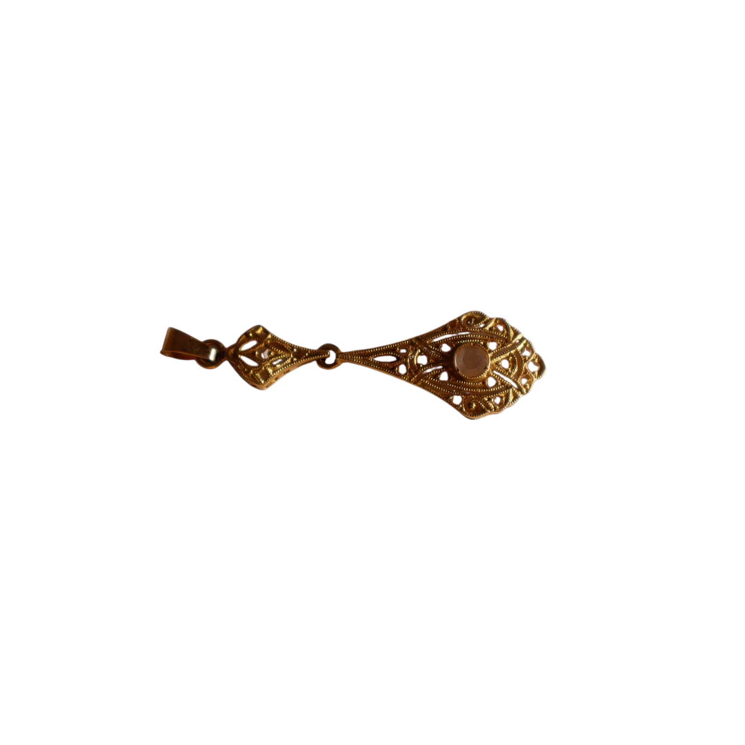 Colgante estilo isabelino en oro de 18K. — Brooches & Pendants — Barcelona Auctions