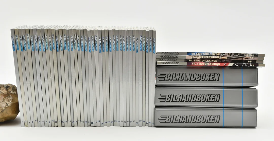 Bilhandboken "Gör det själv - steg för steg - för bättre bilekonomi". 48 Volymer. — Books — Connoisseur Bokauktioner
