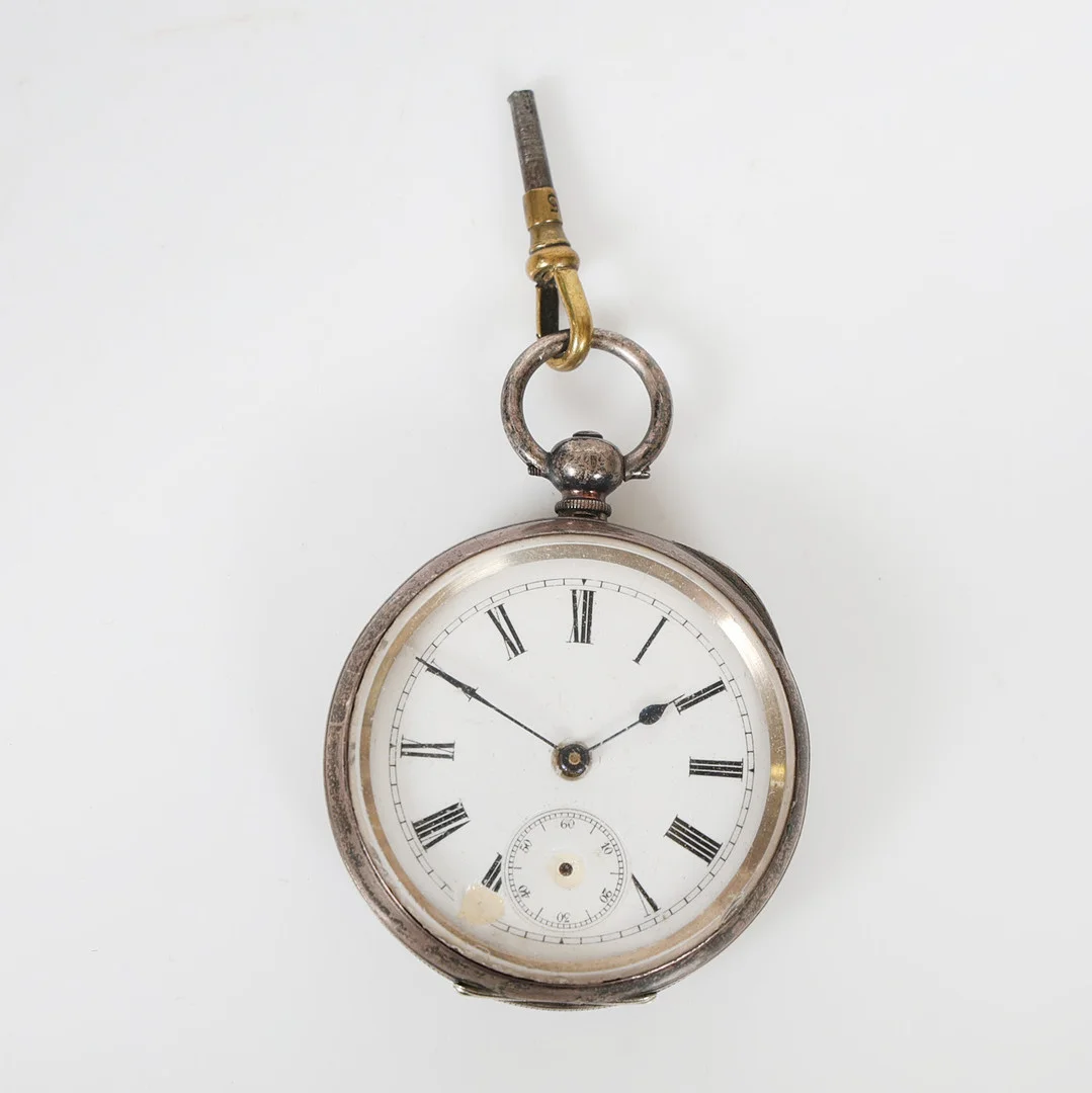A CONTINETAL SILVER POCKETWATCH. — Silver — Bishop & Miller