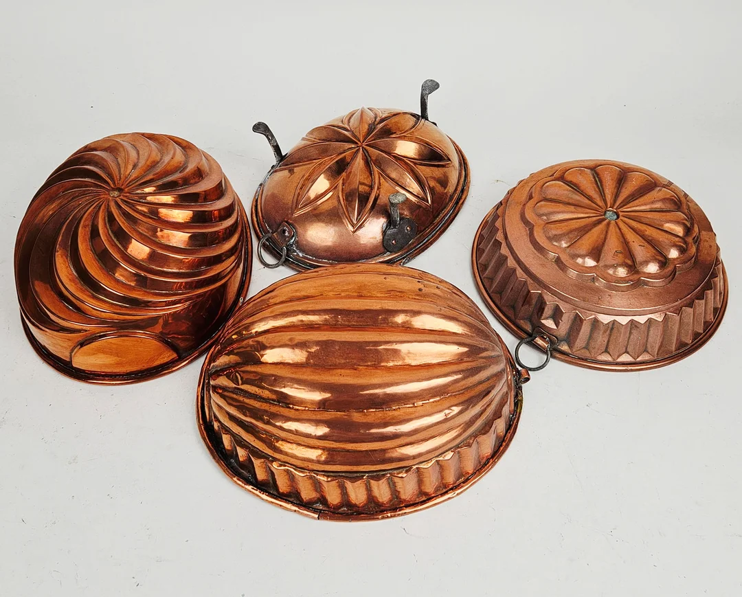 ALADÅBFORMAR, 4 st, koppar. — Pewter, Brass & Copper — Auktionshuset Thörner & Ek