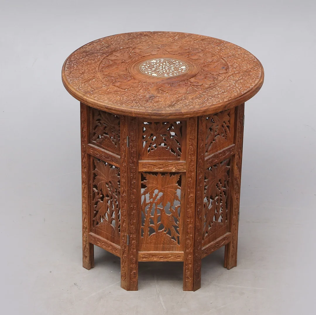 MINIBORD, trä. — Tables — Kalmar Auktionsverk