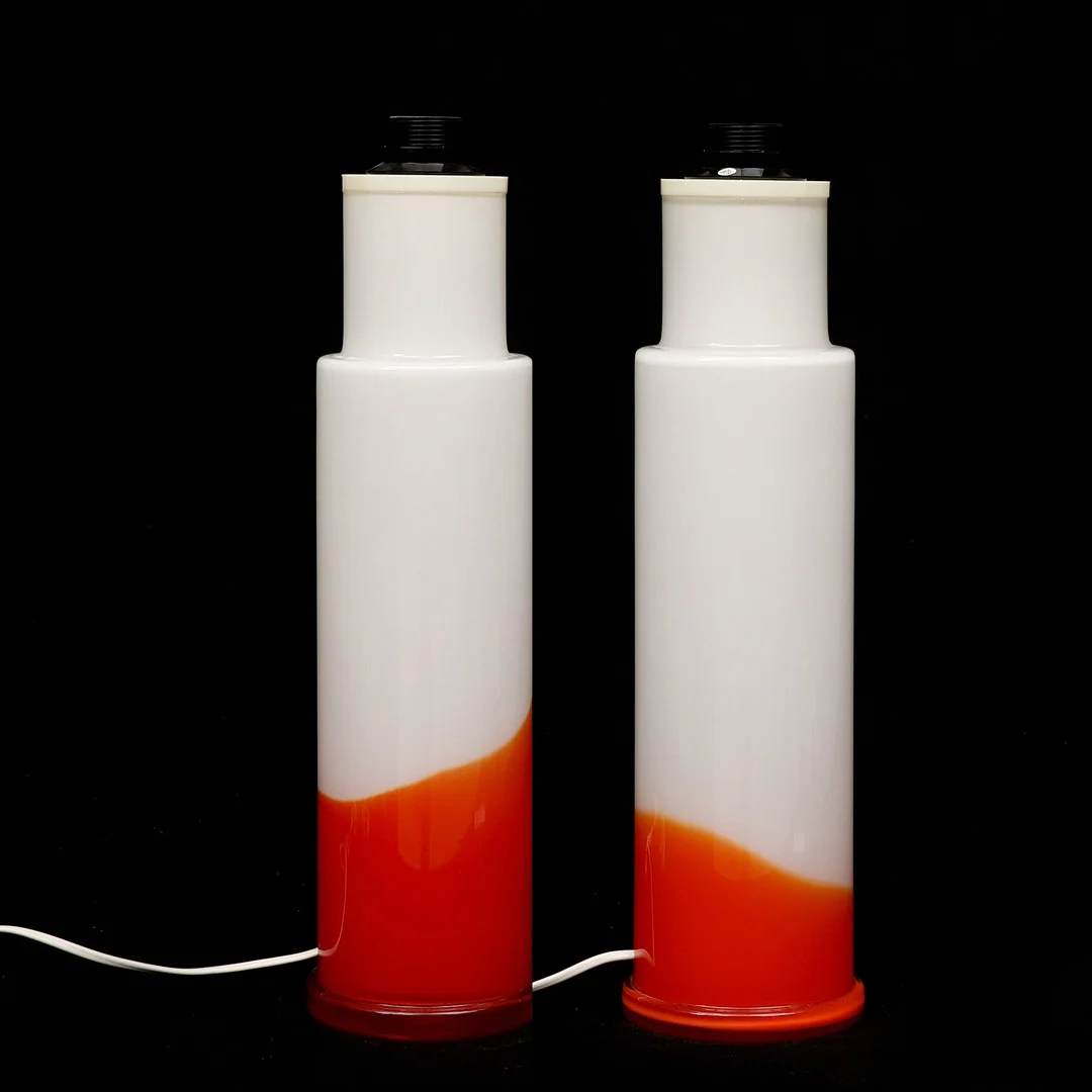 UNO & ÖSTEN KRISTIANSSON. BORDSLAMPOR ett par, Luxus, Vittsjö. — Table Lamps — Crafoord Auktioner Malmö